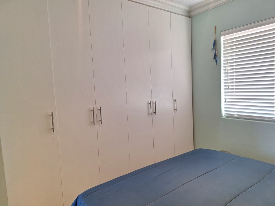 1 Bedroom Property for Sale in Hartenbos Central Western Cape
